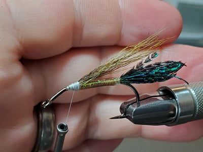 Tying Instructions - Step 4 - Bailes' Modern Muddler Minnow Variant