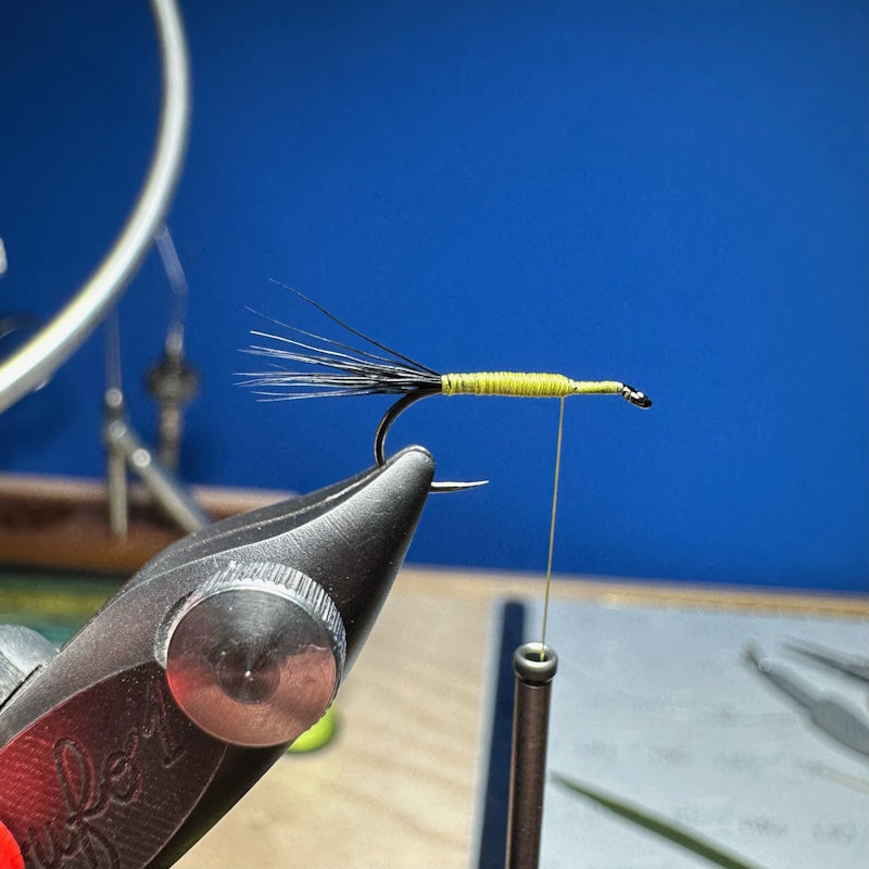 Tying Instructions - Step 2 - Mr. Floaty Unsinkable Green Drake