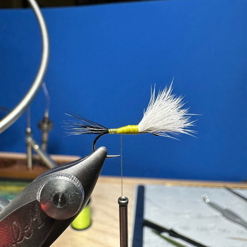 Tying Instructions - Step 3 - Mr. Floaty Unsinkable Green Drake