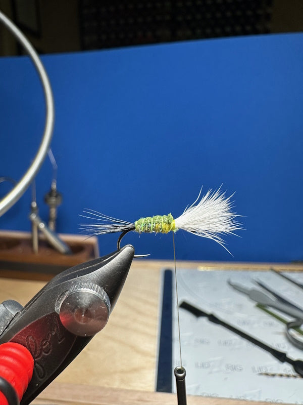 Tying Instructions - Step 5 - Mr. Floaty Unsinkable Green Drake