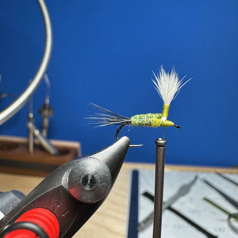 Tying Instructions - Step 6 - Mr. Floaty Unsinkable Green Drake