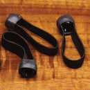 fly-tying-spool-hands