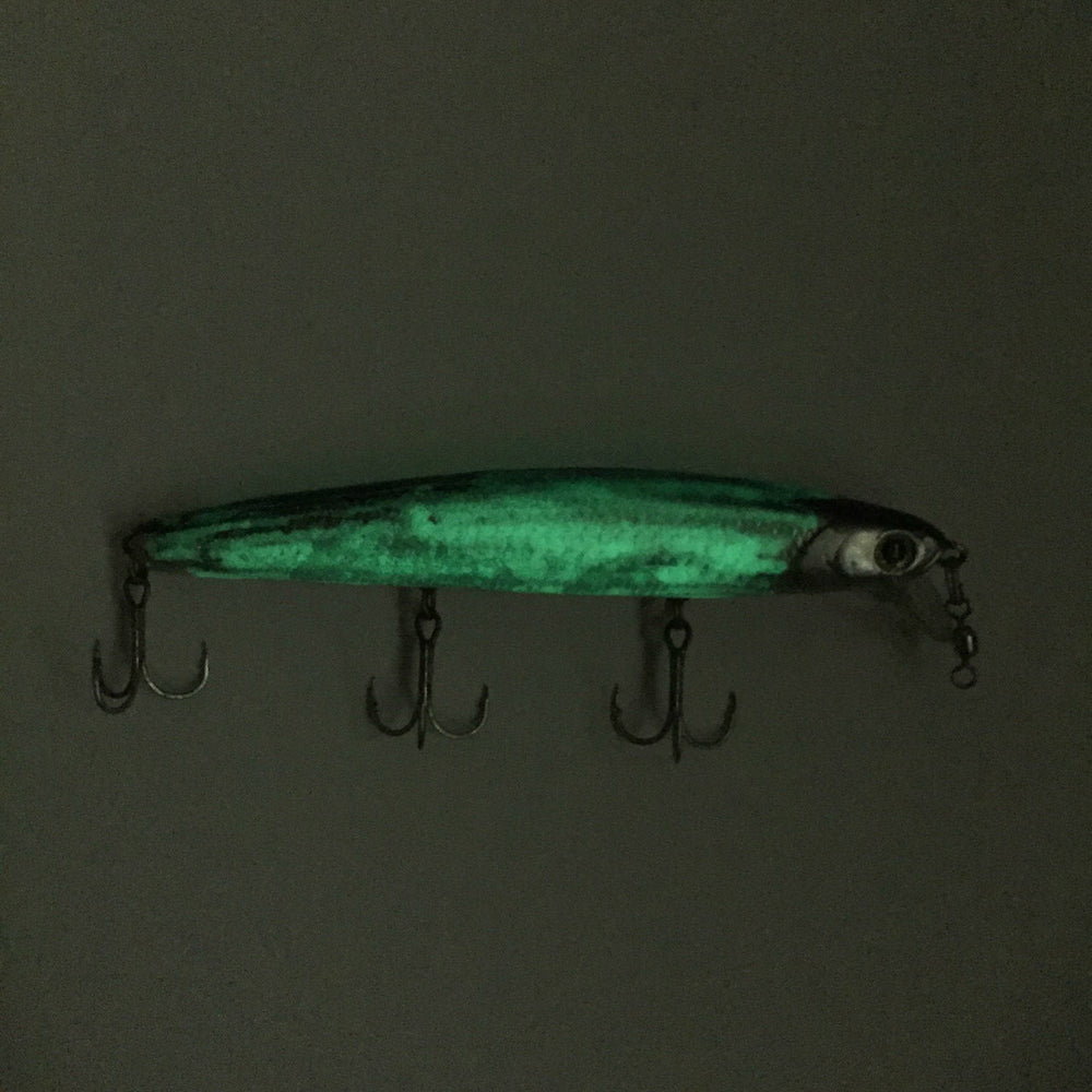 fly-tie-thick-hard-glow-formula-2-oz-bottle