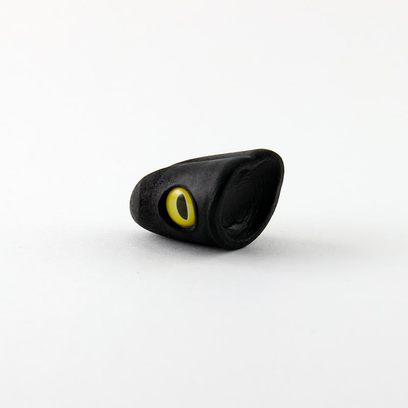 surface-seducer-dragon-eyes